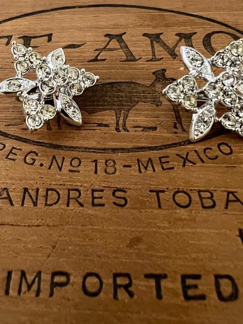 Vintage Sarah Coventry rhinestone starburst clip on earrings, 1960s